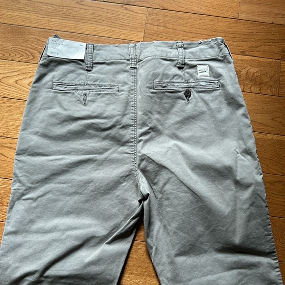 American Eagle Kkaki pants - Picture 5 of 6